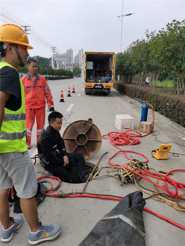 路南翻衬法管道修复技术主要工序