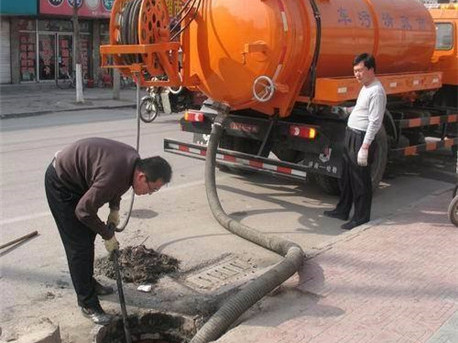路南清掏化粪池，健康生活从这里开始